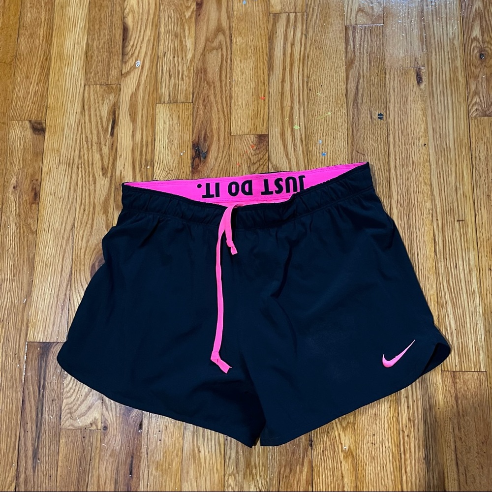 Nike dry-fit running short, black with pink details